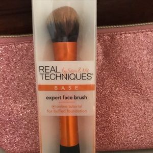 Lancôme Makeup Bag with Real Techniques Face Brush
